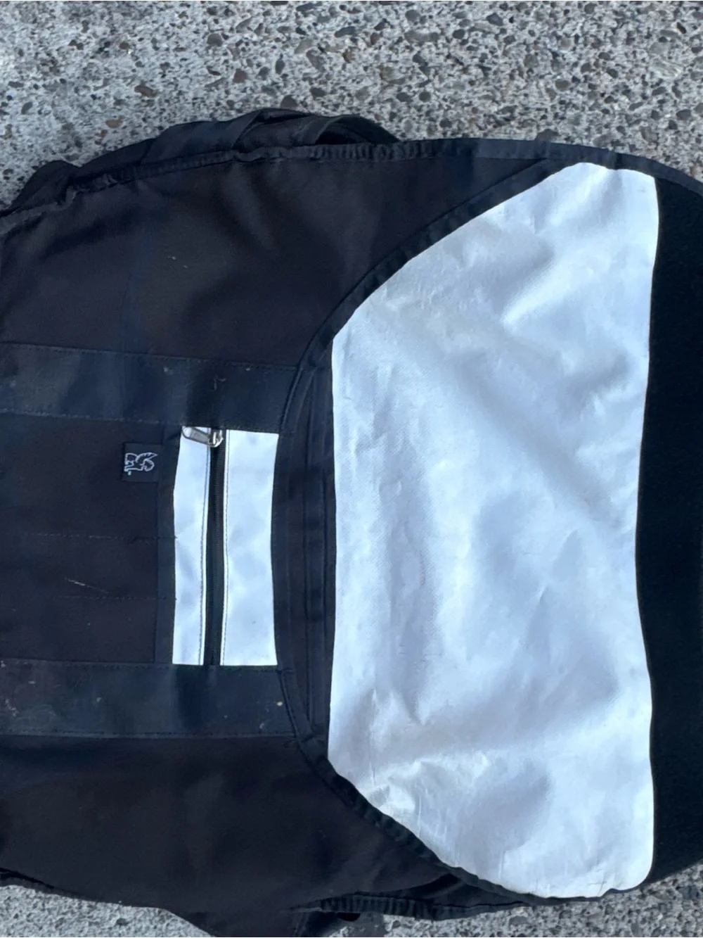 CHROME Nylon Messenger Bag Black Shoulder Cycling Commuter Bag Used
